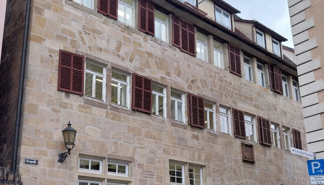 Esslinger Bibliothek passt Ordnungen an und nimmt Bibliothek der Dinge offiziell ins Portfolio auf